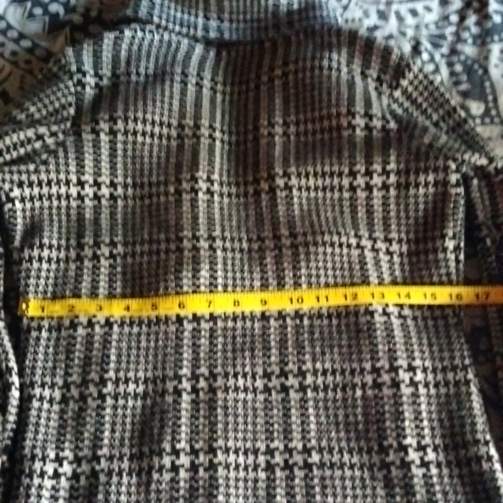 Light Wool Houndstooth Jacket - image 7